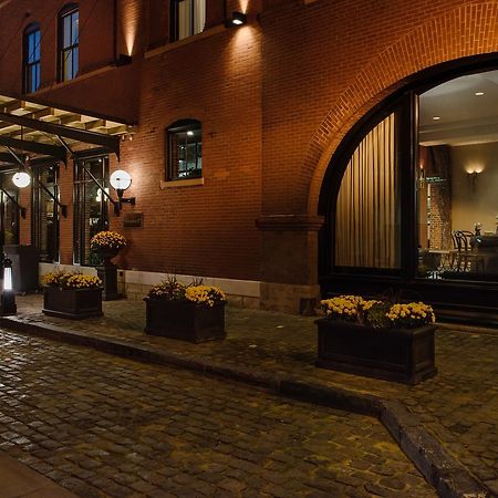 The Charmant Hotel Ла Крос Екстериор снимка